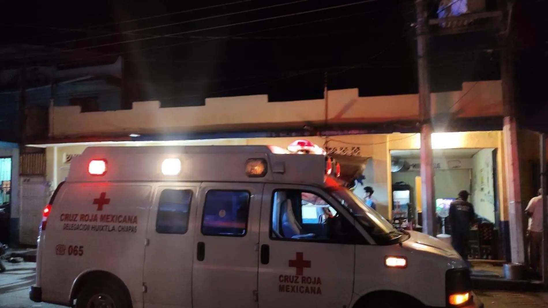 Ambulancia en taquería 